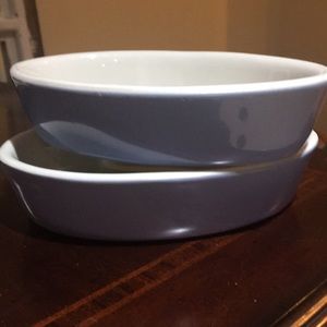 HALL Casserole dishes.